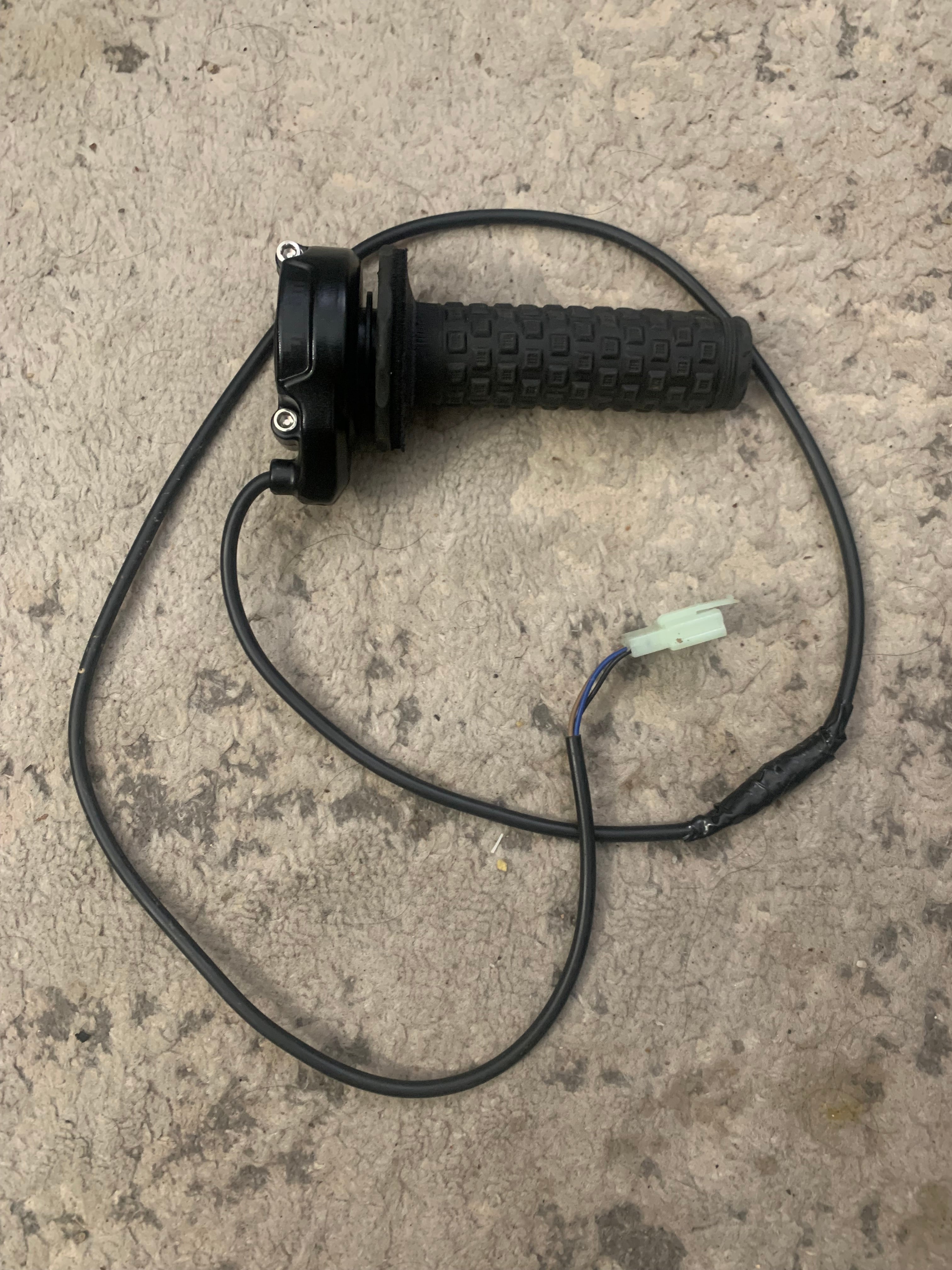 Fardriver OR Vevor Plug n Play Surron Throttle