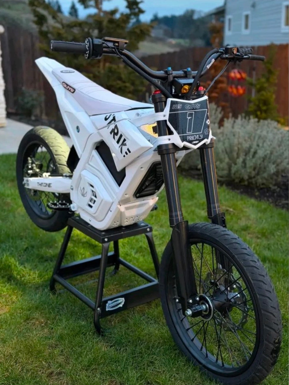 17/14 Strike and Yozma Supermotos