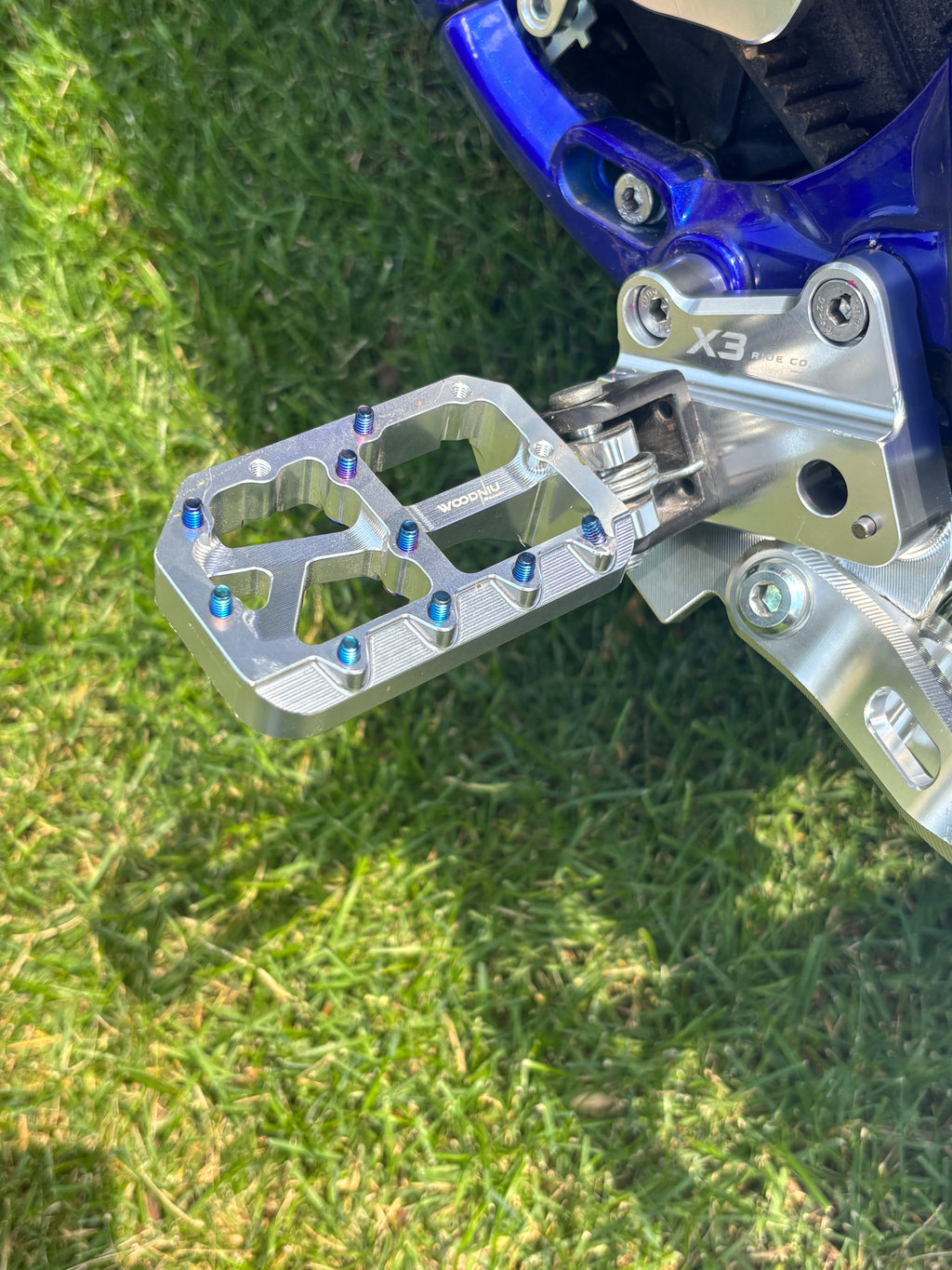 Surron LBX/ Talaria Pegs
